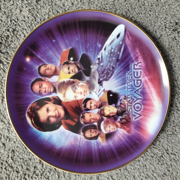CBS_2013_Voyager Plate - Front