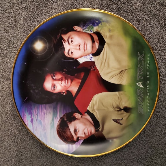 CBS_40_ST_TOS_Chekov_Sulu_Uhura Plate - Front