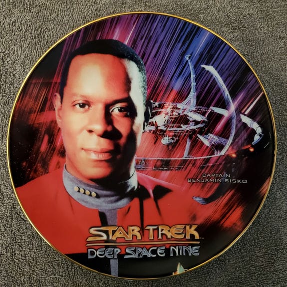 CBS_40_Sisko Plate - Front