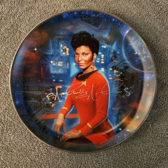 FM_WOST_Uhura Plate - Front