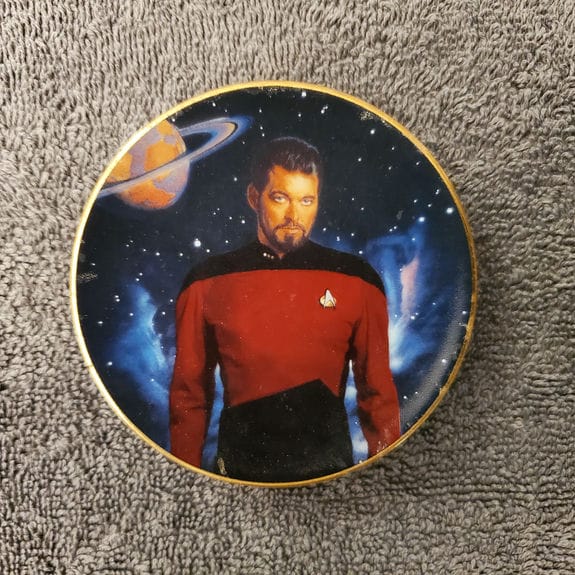 HC_MP_ST_TNG_Riker Plate - Front