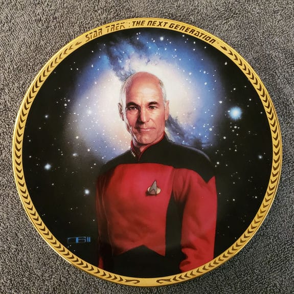 HC_ST_TNG_Picard Plate - Front