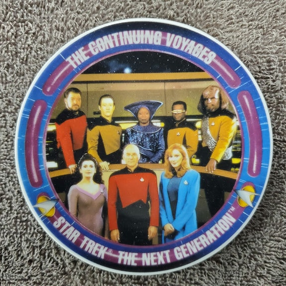 HG_MP_ST_TNG_Crew Plate - Front