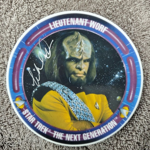 HG_MP_ST_TNG_Worf Plate - Front